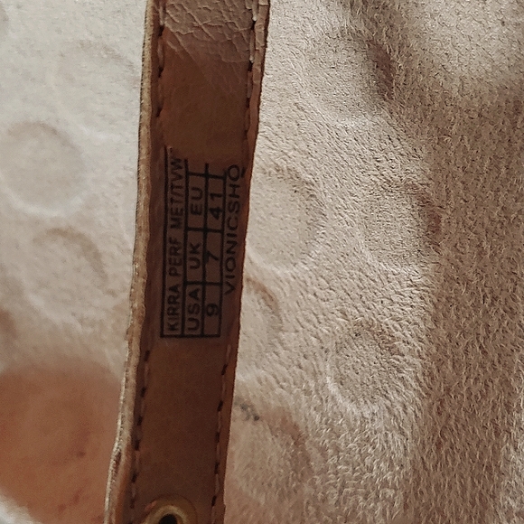 Women's Vionic Slingback Thong Sandals Metallic Gold Leather, size 9 - Picture 8 of 9